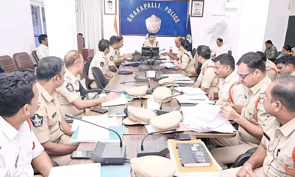 SP exhorts officials to speed up disposal of cases SP exhorts officials to speed up disposal of cases