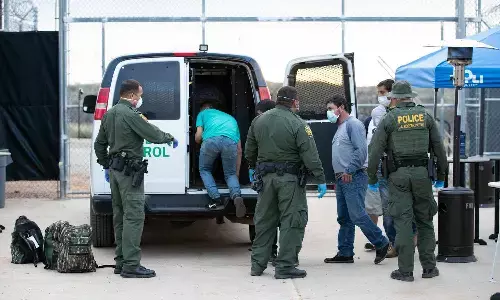 Trump Administration to Reinstate Title 42, Allowing Quick Expulsions of Migrants Over Health Concerns