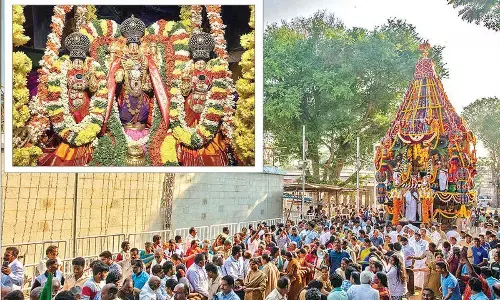 Rathotsavam held at Srinivasa Mangapuram