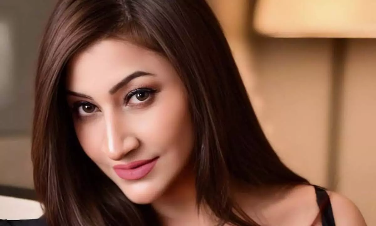 Roshni Kapoor: A Celebrated Name in Bollywood and Beyond Roshni Kapoor: A Celebrated Name in Bollywood and Beyond