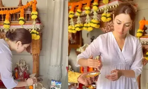 Tamannaah Bhatia offers prayers to Lord Shiva during Maha Shivratri