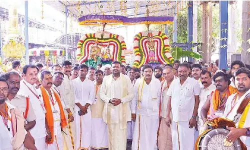Srikalahasti reverberates with ‘Om Namah Sivaya’ chantings