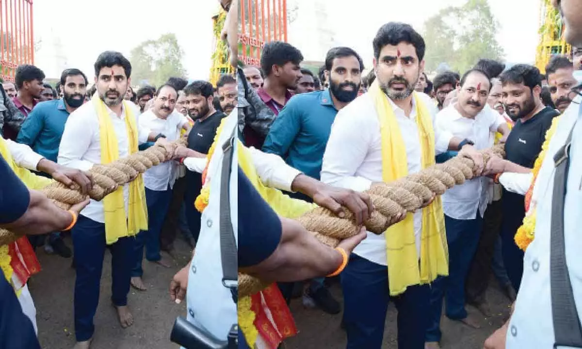 Lokesh participates in Rathotsavam Lokesh participates in Rathotsavam