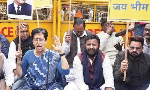 AAP protests as suspended MLAs stopped at Assembly gate