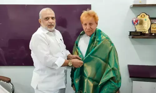 Syed Nazar Meets Kadapa Congress president Afzal Khan on courtesy