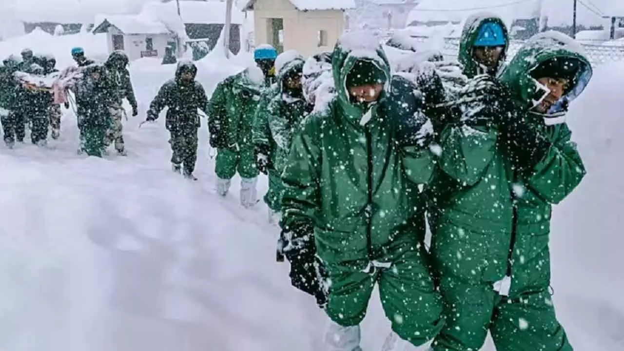 25 labourers trapped in Ukhand avalanche 25 labourers trapped in Ukhand avalanche