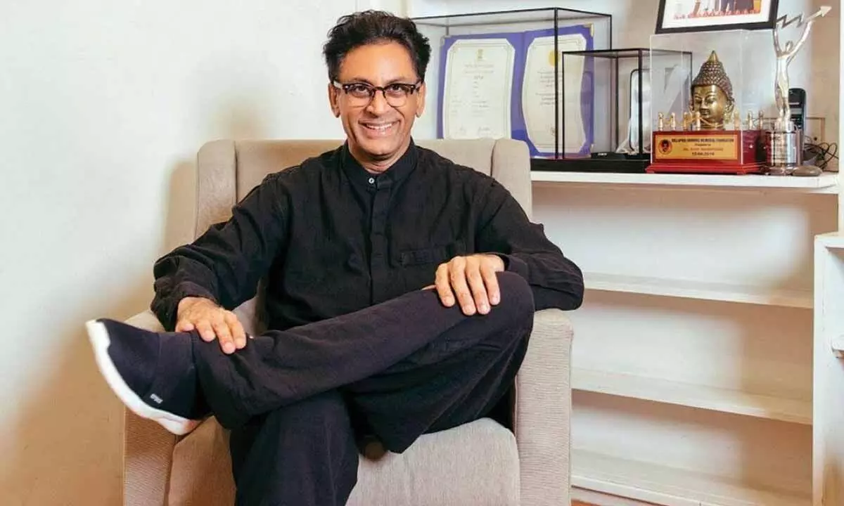 Ram Madhvani’s Pre-Shoot Tradition: The Waking of a Nation Cast Finds Inspiration from Manpreet Singh Ram Madhvani’s Pre-Shoot Tradition: The Waking of a Nation Cast Finds Inspiration from Manpreet Singh