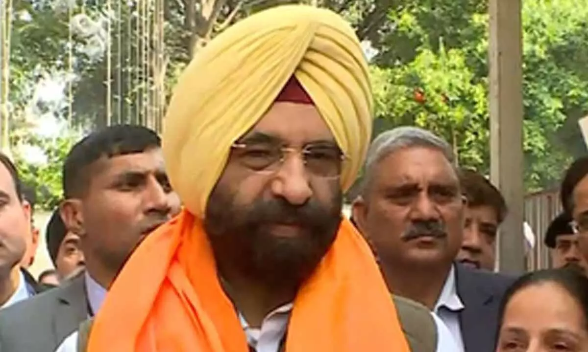 From April 1, no sale of petrol to vehicles older than 15 years: Delhi Minister Sirsa