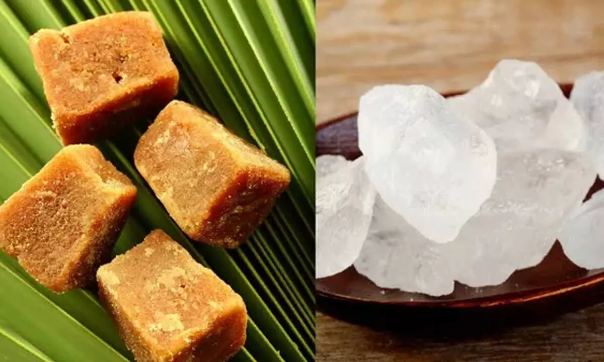 Gud vs Mishri: Health Benefits, Uses, and Key Differences Gud vs Mishri: Health Benefits, Uses, and Key Differences