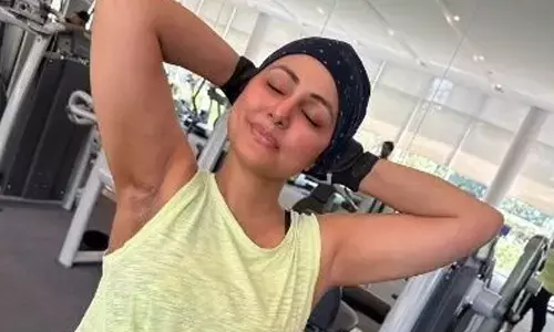 Hina Khan proudly flaunts her ‘radiation burns’ during her latest workout session