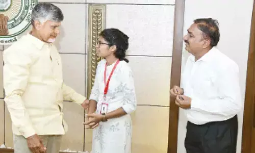 CM tells Vaishnavi to promote Amaravati extensively