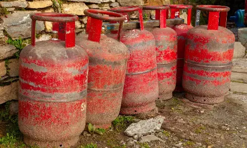Commercial LPG Prices Hiked by Rs 6 Across India
