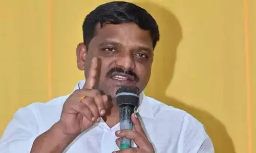 MLC Teenmar Mallanna suspended from Cong  for anti-party activities