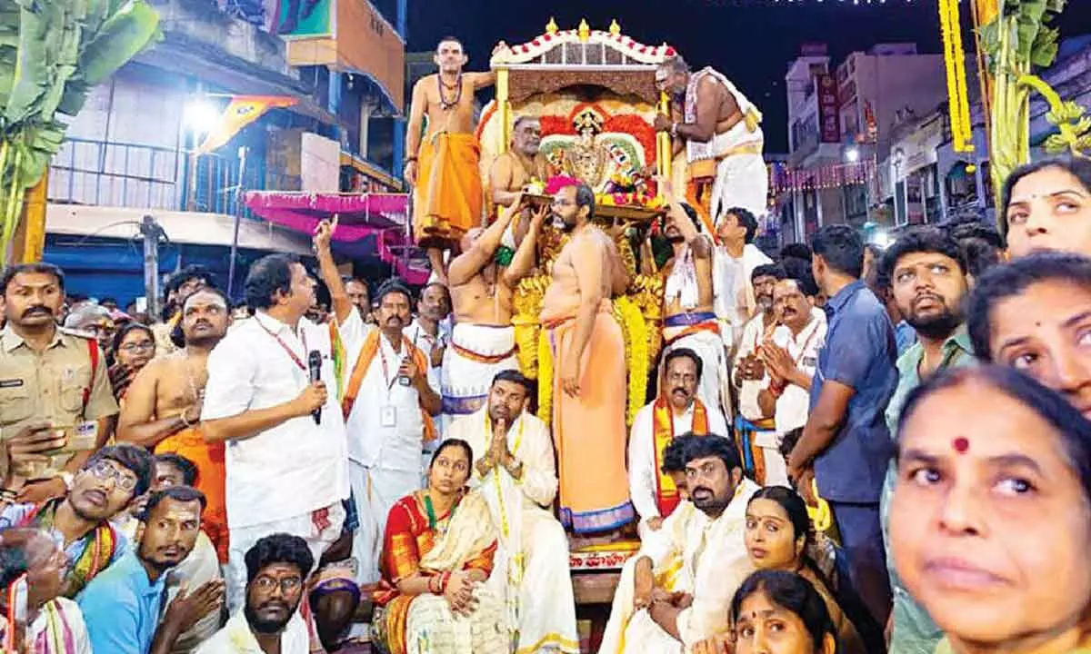 Kalyana Mahotsavam held with pomp in Srikalahasti Kalyana Mahotsavam held with pomp in Srikalahasti