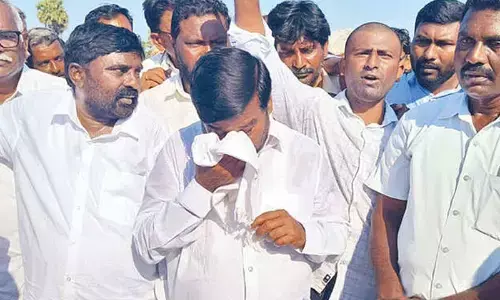 Jagadish pleads with govt to save farmers