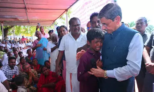 Tamil Nadu Governor Meets Protesting Fishermen, Promises To Escalate Sri Lankan Navy Issue