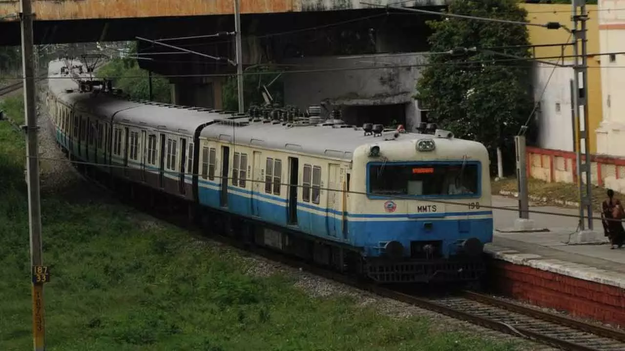 Demand to operate more MMTS trains to Charlapalli grows louder Demand to operate more MMTS trains to Charlapalli grows louder