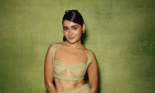 Shalini Pandey steps up her social media game