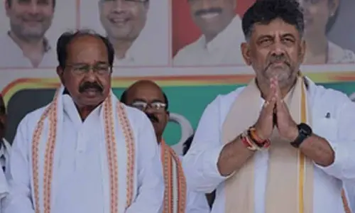 Didnt say CM Siddaramaiah should be replaced, clarifies Veerappa Moily