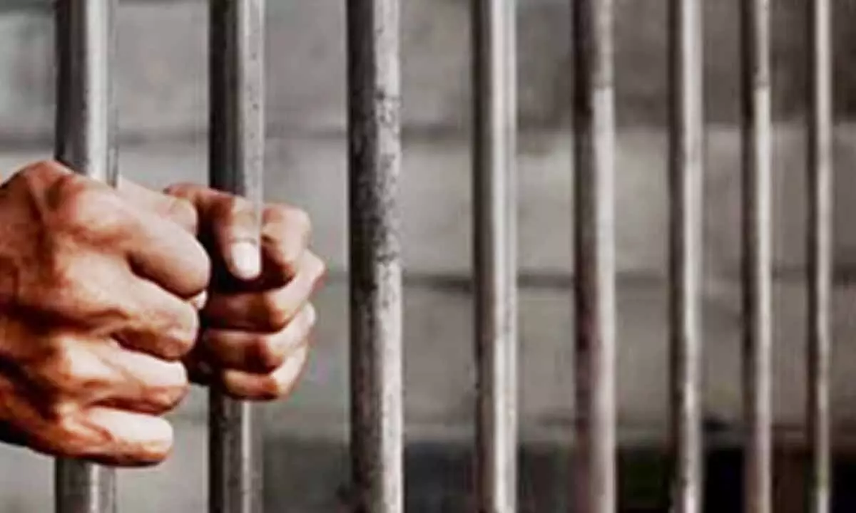 144 Gujarat fishermen in Pak jails, none released last year 144 Gujarat fishermen in Pak jails, none released last year