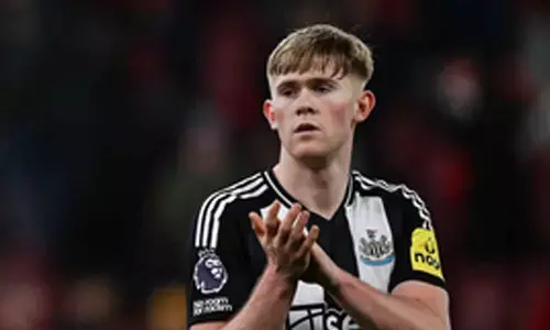 Newcastle defender Lewis Hall to undergo surgery, ruled out for season