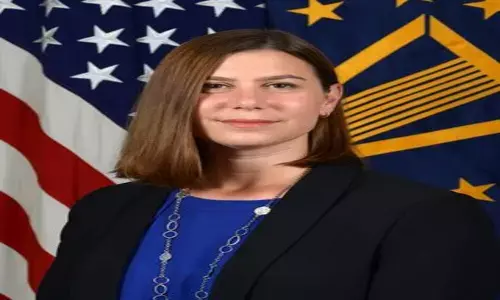 Slotkin Slams Trump’s Leadership, Warns of Economic Recession