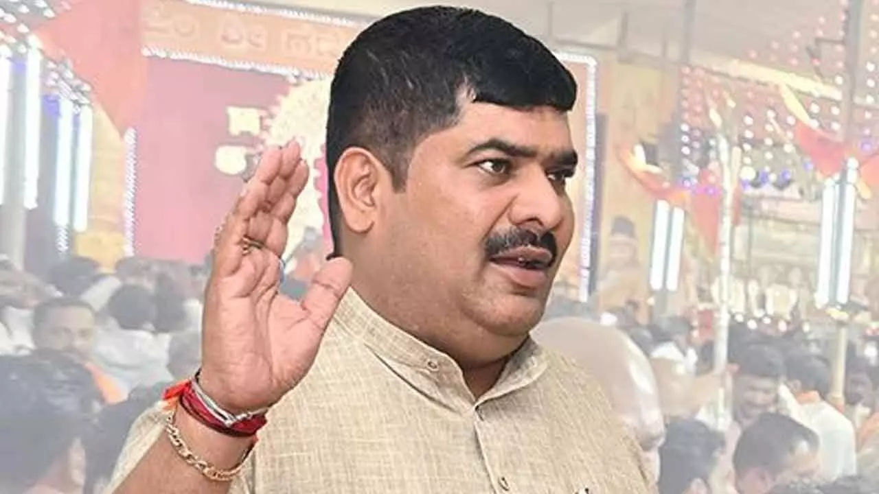 Uproar over FIR against MLA: BJP MLAs protest in Assembly Uproar over FIR against MLA: BJP MLAs protest in Assembly