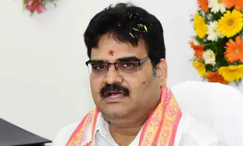 NDA govt trying to set economy right says Dinakar