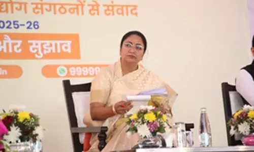 Will resolve problems of business community: Delhi CM Rekha Gupta
