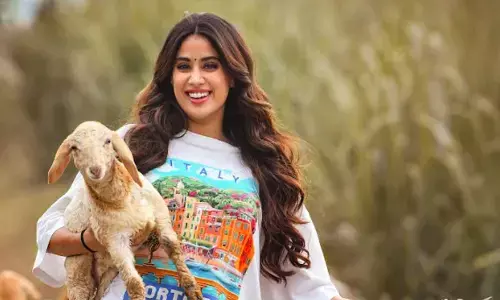 ‘RC 16’ teams gives a b’day surprise to Janhvi Kapoor