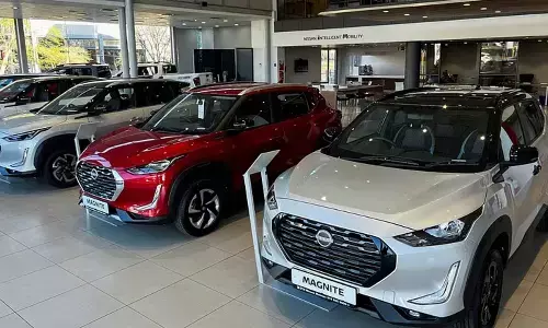 Automobile retail sales hit slow lane in Feb