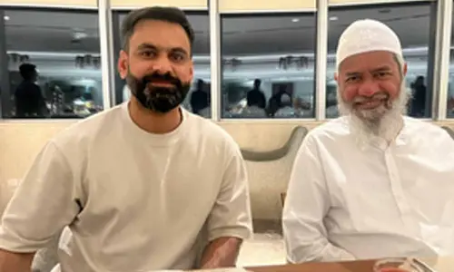 Pleasure: Mohammad Hafeez posts pictures of meeting with fugitive Islamic preacher Zakir Naik