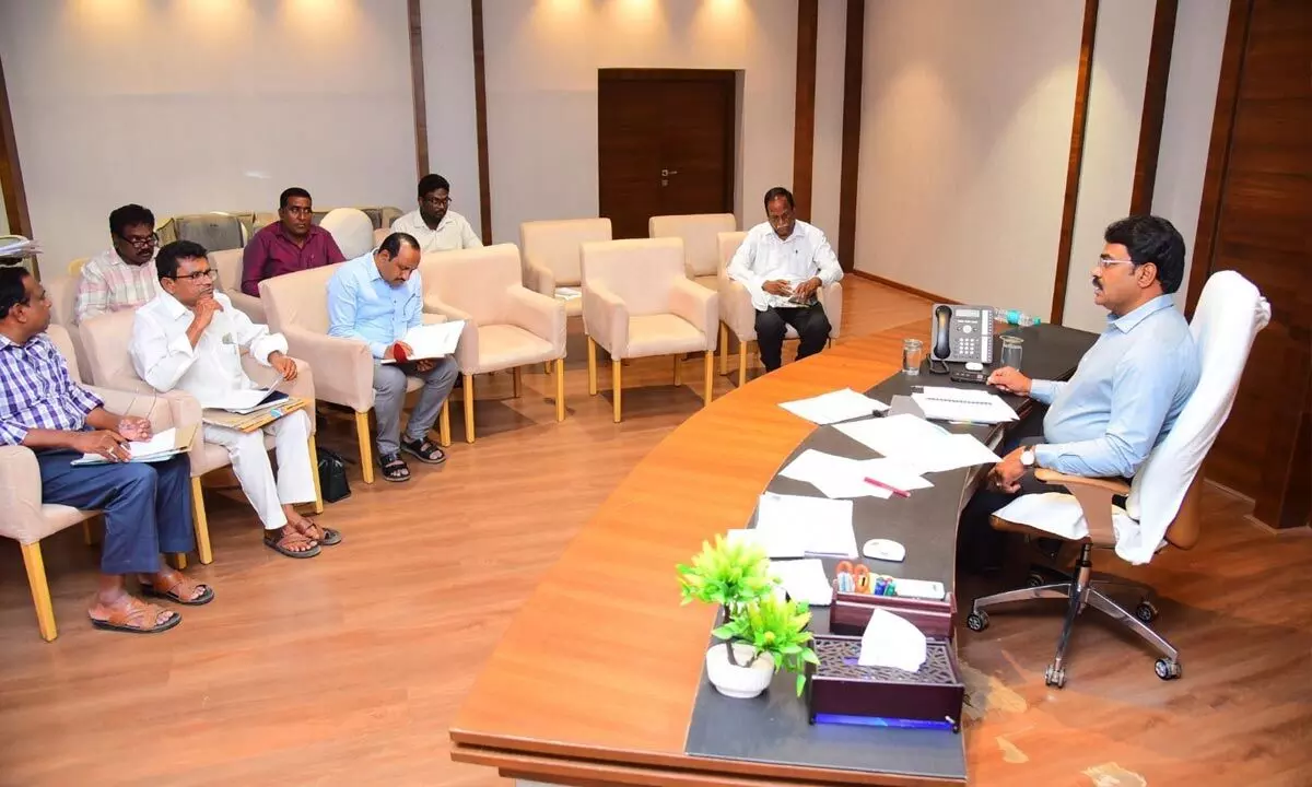 Collector announces development plans for historical Motupalli village Collector announces development plans for historical Motupalli village