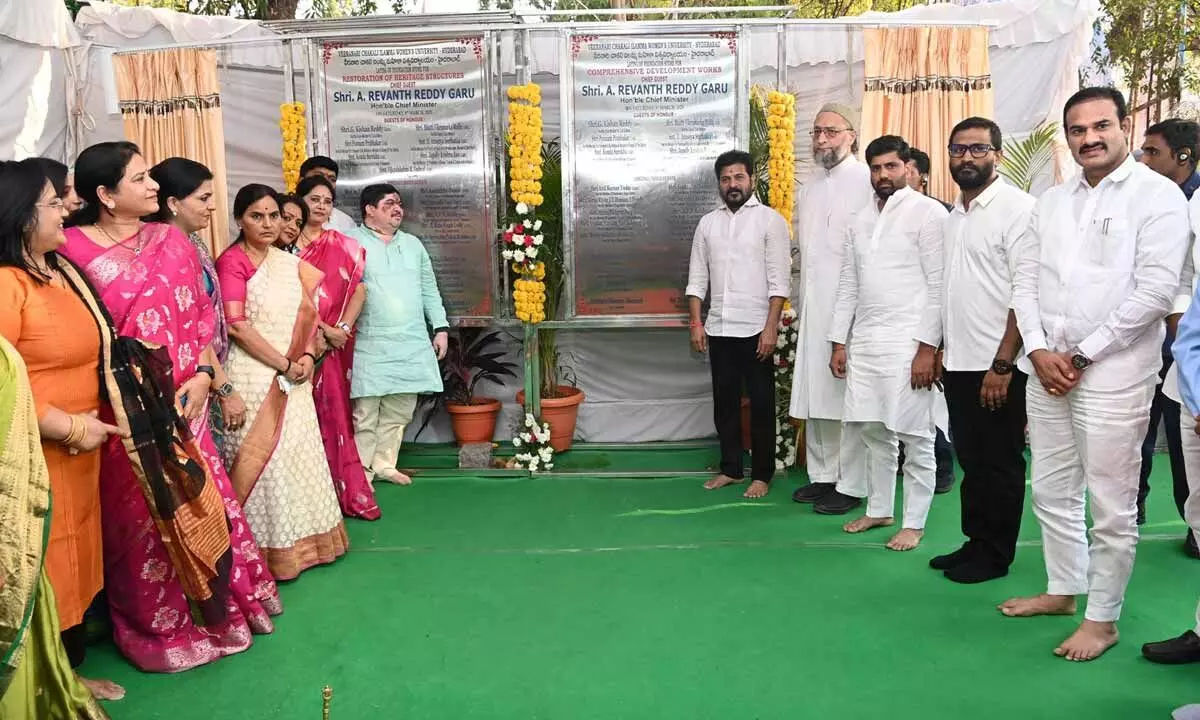 CM lays foundation stone for Chakali Ilamma University CM lays foundation stone for Chakali Ilamma University