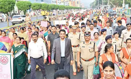 ‘Women play vital role in poverty alleviation’