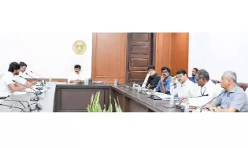 Set ball rolling for selection of beneficiaries: Mantri to babus