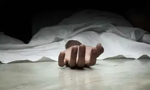 Tourism dept security guard found dead in Hussain Sagar