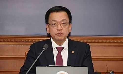 South Korean Acting Prez vows zero tolerance for violence amid imminent ruling on Yoons impeachment