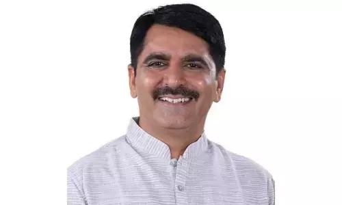 Legislators and sanitation workers join hands for a cleaner future