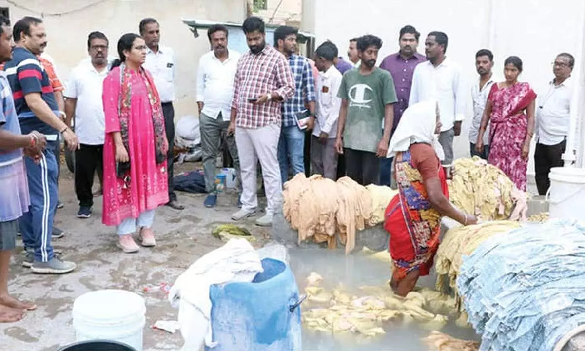 Prevent dumping of waste at graveyards: Municipal Commissioner