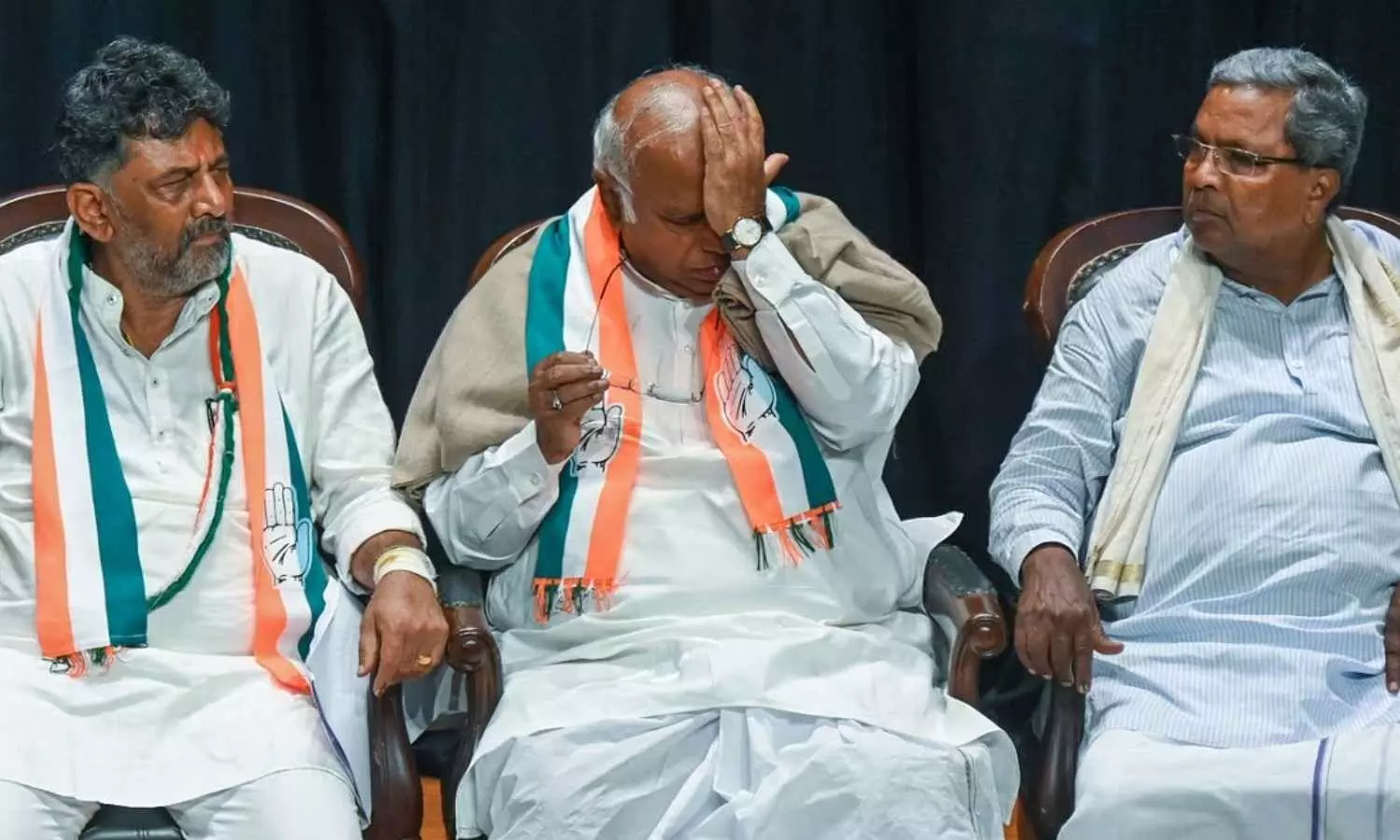 Kharge Asks Siddaramaiah and Shivakumar to Work Together for Development of  Karnataka