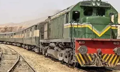 Pak passenger train hijacked