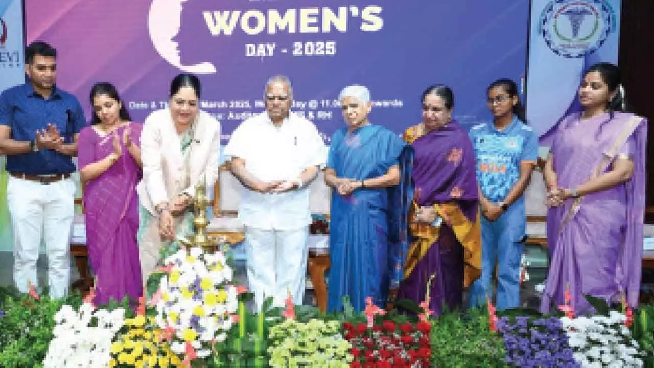 Family as a role model key to moral life, says Judge Noorunnisa Family as a role model key to moral life, says Judge Noorunnisa