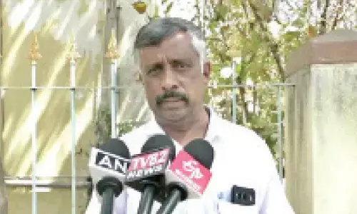 Snehamayi Krishna complains against 3 Lokayukta officers to CVC