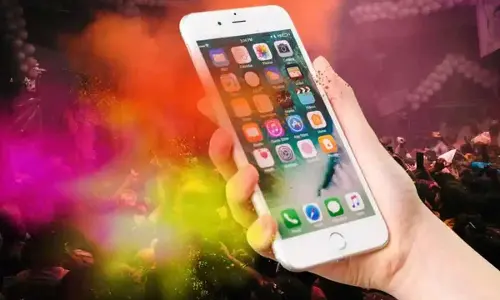 Holi 2025: Keep Your Smartphones and Gadgets Safe While Celebrating