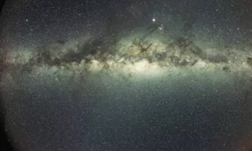 Astronomers unveil 1st 3D map of Milky Way interstellar dust properties