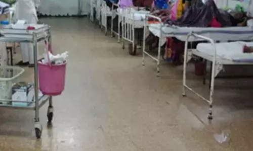 Schoolgirls hospitalised after miscreants throw chemical-laced colours during Holi in Karnataka’s Gadag