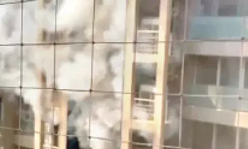 Fire at apartment building: 3 dead, 60 rescued