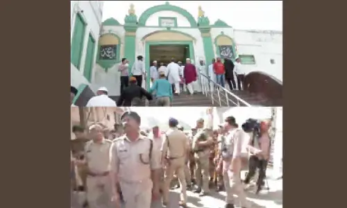 Holi procession, Friday prayers pass off peacefully amid tight security in Sambhal