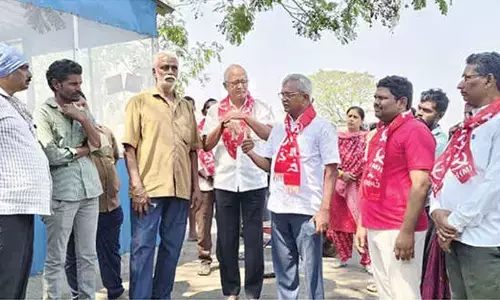 CPM demands govt to address problems of Auto Nagar workers